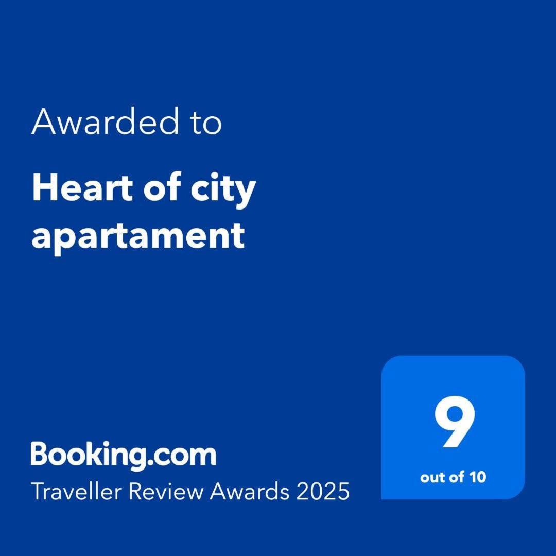 Heart Of City Apartament Oradea Exterior photo