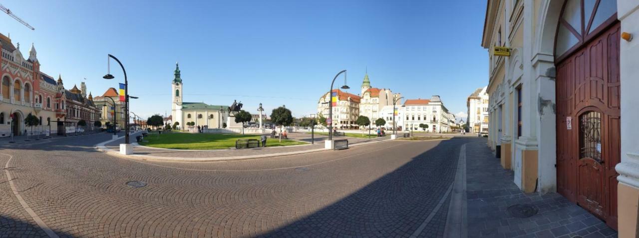 Heart Of City Apartament Oradea Exterior photo